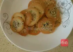 Illustration of how to make egg white crackers 4