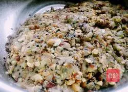 Cantonese five-nut mooncake recipe 9