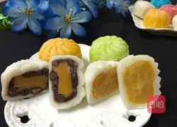 Illustration of how to make colorful snowskin mooncakes 15
