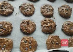 Illustration of how to make Quduoduo biscuits 6