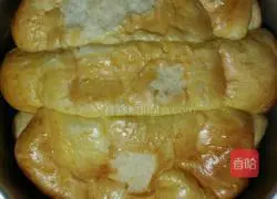 Illustration of how to make strawberry Hokkaido milk toast 8