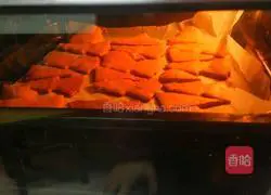 Illustration of how to make Christmas caramel cookies 7