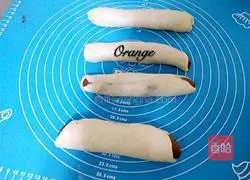 Illustration of how to make giraffe toast 8