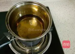 Illustration of how to make mixed sugar mooncakes 3