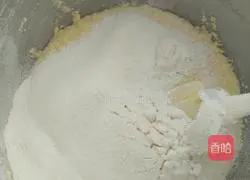 Illustration of how to make custard filling (moon cake filling) 8