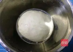 Illustration of how to make sausage bread 2