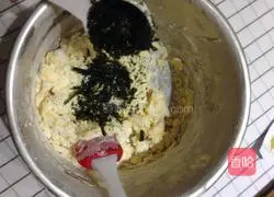 Illustration of how to make salty seaweed biscuits 3