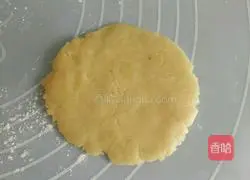 Illustration of how to make bean paste mooncakes 7
