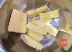 Man Illustration of how to make cranberry biscuits 2