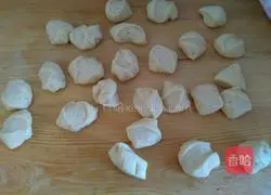 Illustration of how to make bald buns 6