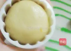 Lotus paste mooncake Practice illustration 9