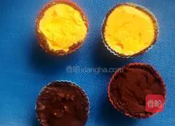 Illustration of how to make ice cream mooncakes 6