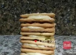 Illustration of how to make original beef biscuits 8