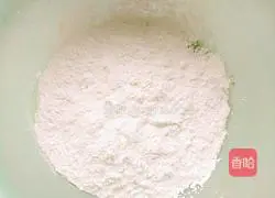 Illustration of how to make sweet orange snow-skin mooncakes 2