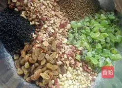 Cantonese five-nut mooncake recipe 6