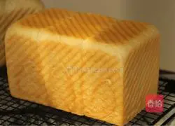 Illustration of how to make light butter toast 21
