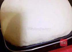 Fashionable mom teaches you how to make braided butter Illustration of how to make toast 1