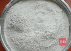 Illustration of how to make black rice stuffed mooncakes 7