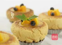 Illustration of how to make a delicious journey of pineapple buns and pudding 1