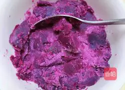 Coconut Milk Purple Sweet Potato Milk Skin Mooncake Recipe Illustration 3