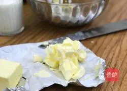 British afternoon tea: Illustration of how to make scones 2