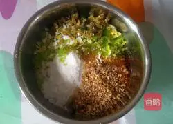 Illustration of how to make sesame oil and five kernel mooncake fillings 6