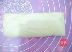 Milk is soft Illustration of making toast 10