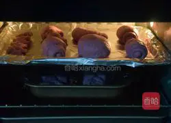 Illustration of how to make purple sweet potato bread 14