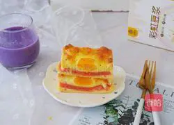 Illustration of how to make egg cheese fried toast 17