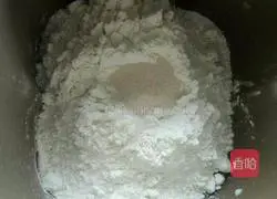 Illustration of how to make bean paste bread rolls 2