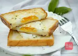 Illustration of how to make toasted bread and fried eggs 1