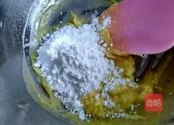 Man Illustration of how to make cranberry biscuits 2