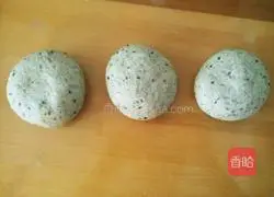 Illustration of how to make Polish black sesame toast 8