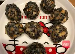 Cantonese five-nut mooncake recipe 3