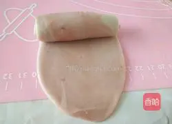 Illustration of how to make meat floss cake 4