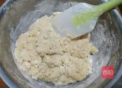 Cantonese egg yolk mooncake recipe illustration 6