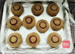 Beijing-flavored red mooncakes Illustration of how to do it 15