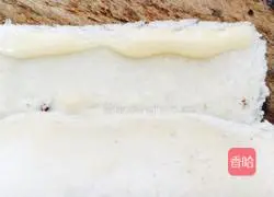 Illustration of how to make banana toast rolls 9