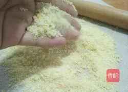 Illustration of making homemade bread crumbs 4