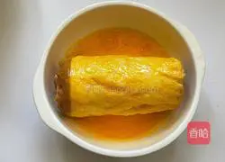 Illustration of how to make air-fried egg toast rolls 6