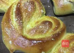 Coconut heart-shaped bread without butter version illustration 16