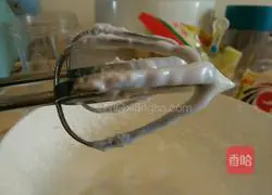 Illustration of making finger biscuits 2