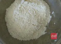 Illustration of making five-nut mooncakes 1