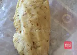 Illustration of how to make sugar osmanthus biscuits 3