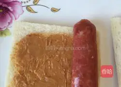 Illustration of how to make toast rolls 5