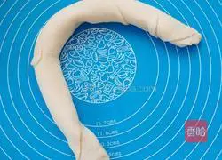 Whole wheat Illustration of how to make fried pancakes 11