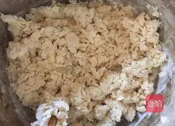 Illustration of how to make light butter toast 2