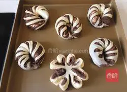 Illustration of how to make bean paste bread 15