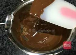 Illustration of how to make matcha chocolate mousse 8