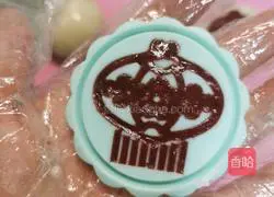 Illustration of how to make ice skin red bean paste 14